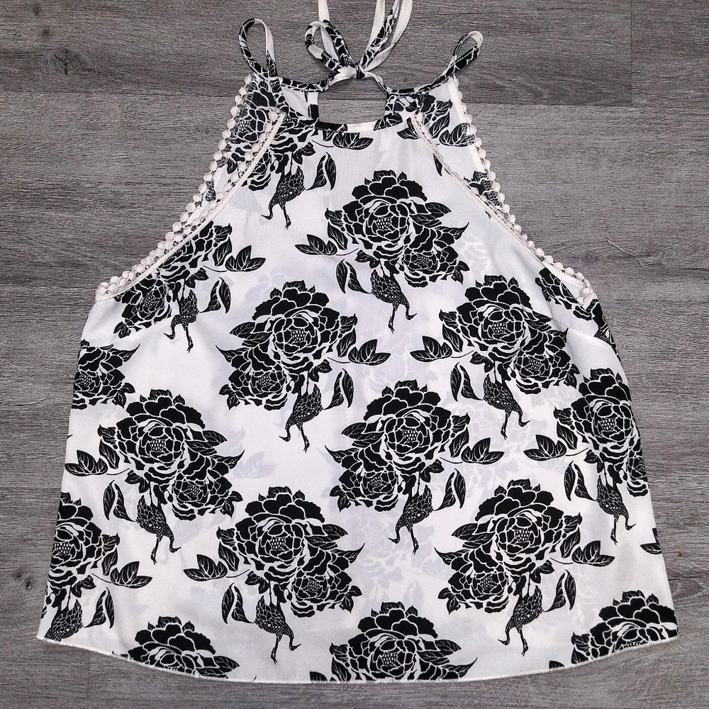 Olive Tree | Black and White Floral Tank Sz S